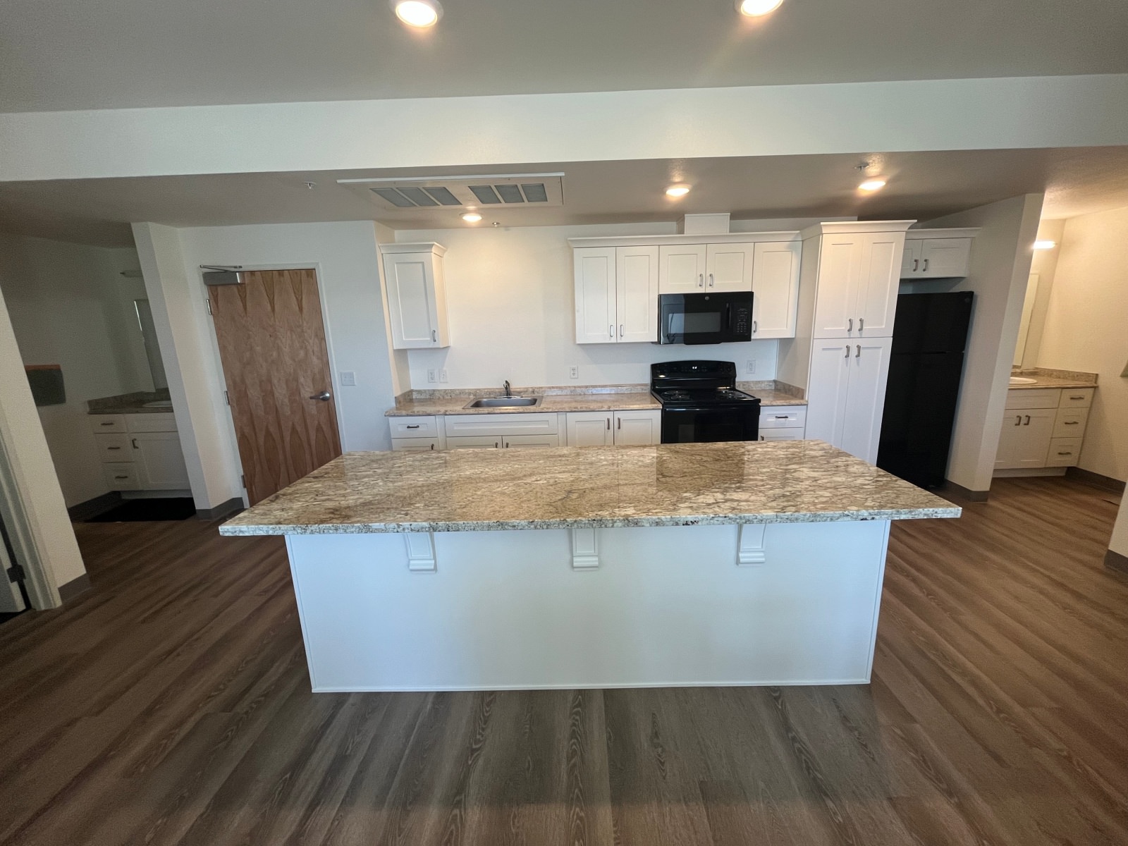 UOP dorm room with an island - lightbox