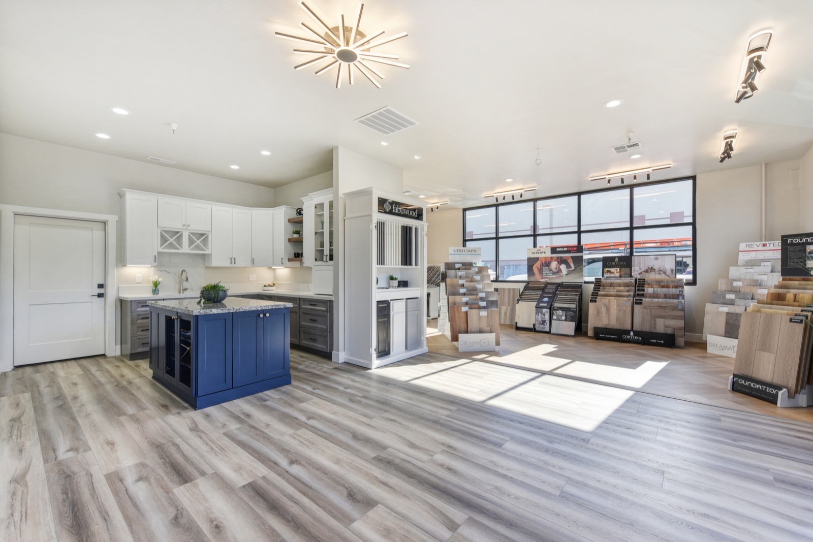 Dry Creek Construction showroom with different flooring - lightbox